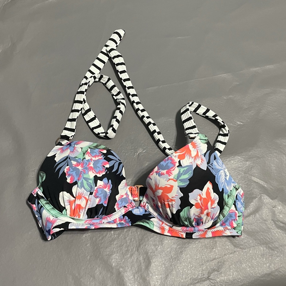 Floral bathing suit top